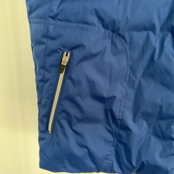 *Hudson’s Bay Company (HBC)* Men’s size Large insulated vest - Picture 2 of 16